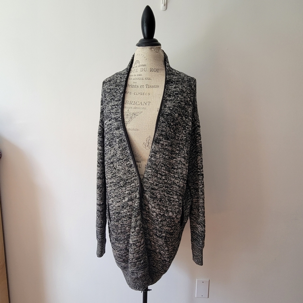 Lululemon Women's Merino Wool Sweater - Read Listing for Sizing